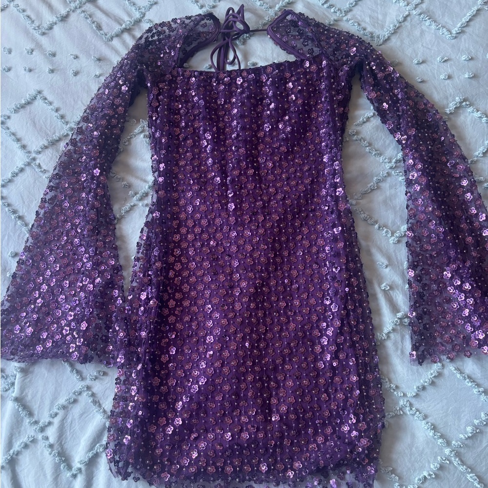 Lucy in the sky floral sequins bell sleeved mini dress